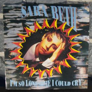 I'm So Lonesome I Could Cry (Sara Beth) (01)